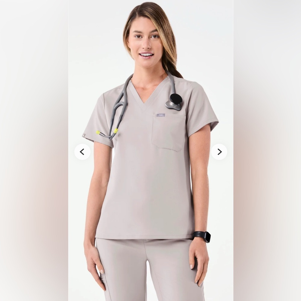 XXS FIGS scrub set .excellent condition,khaki